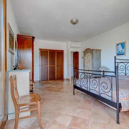 Castle דירה Pila (Livorno)